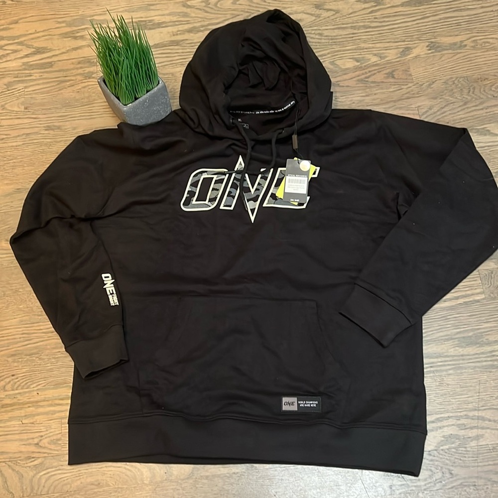 ONE Camo glow in the dark Logo Hoodie XL